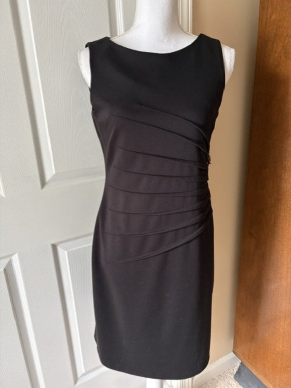 IVANKA TRUMP BLACK DRESS